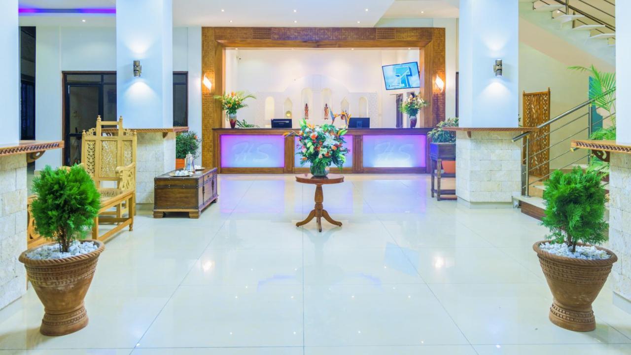 Hotel Sapphire Mombasa Exterior photo