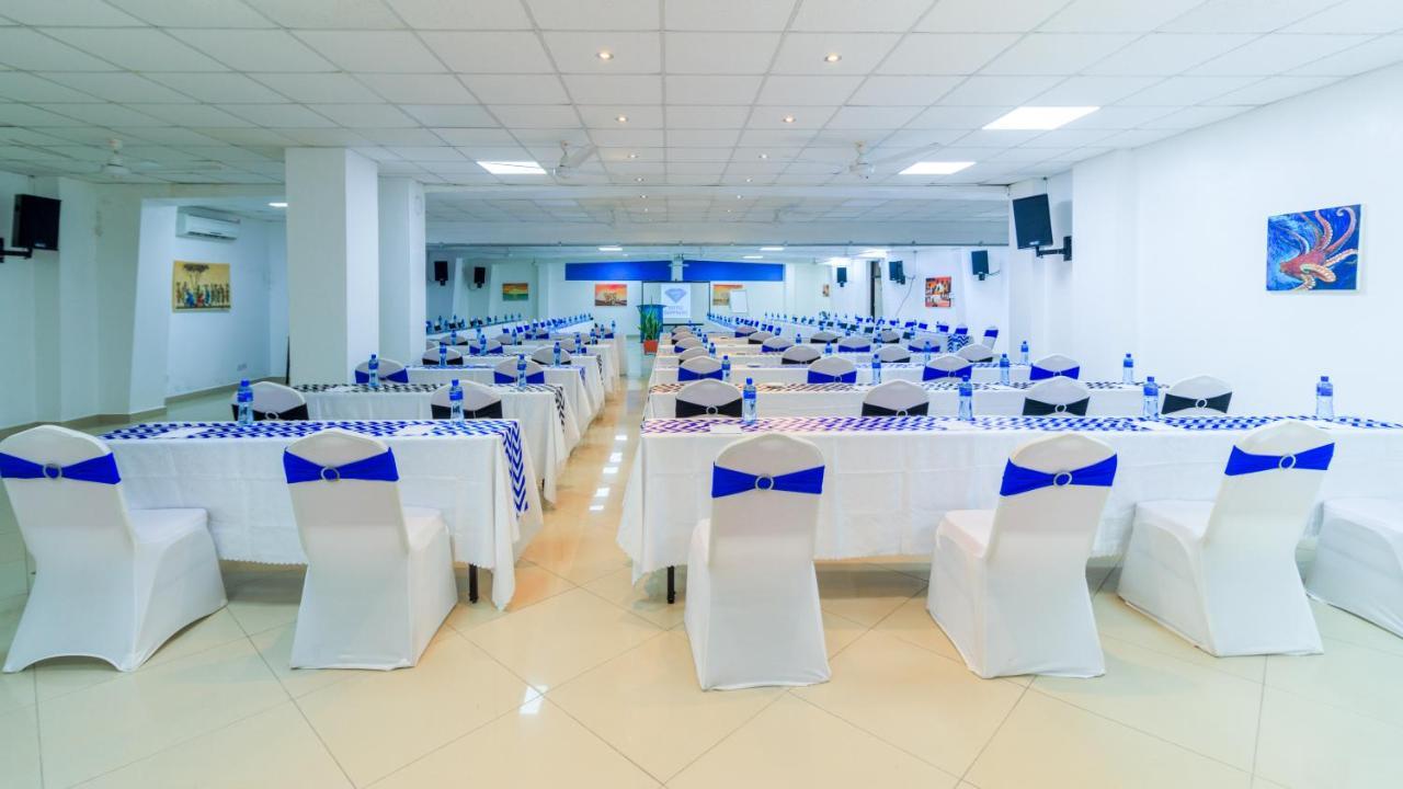 Hotel Sapphire Mombasa Exterior photo